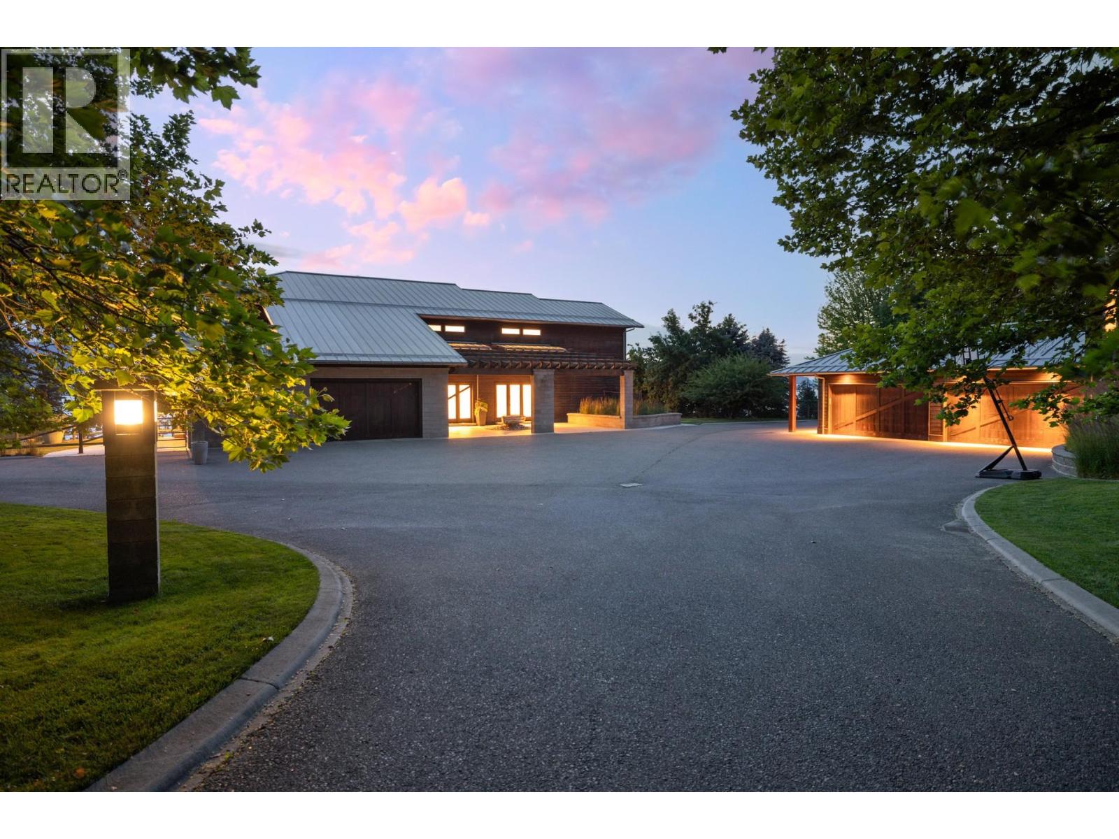  4840 Lakeshore Road, Kelowna