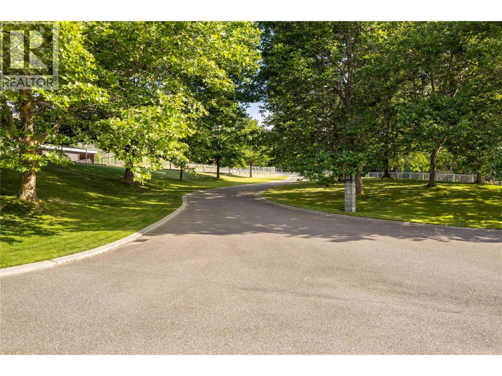  4840 Lakeshore Road, Kelowna