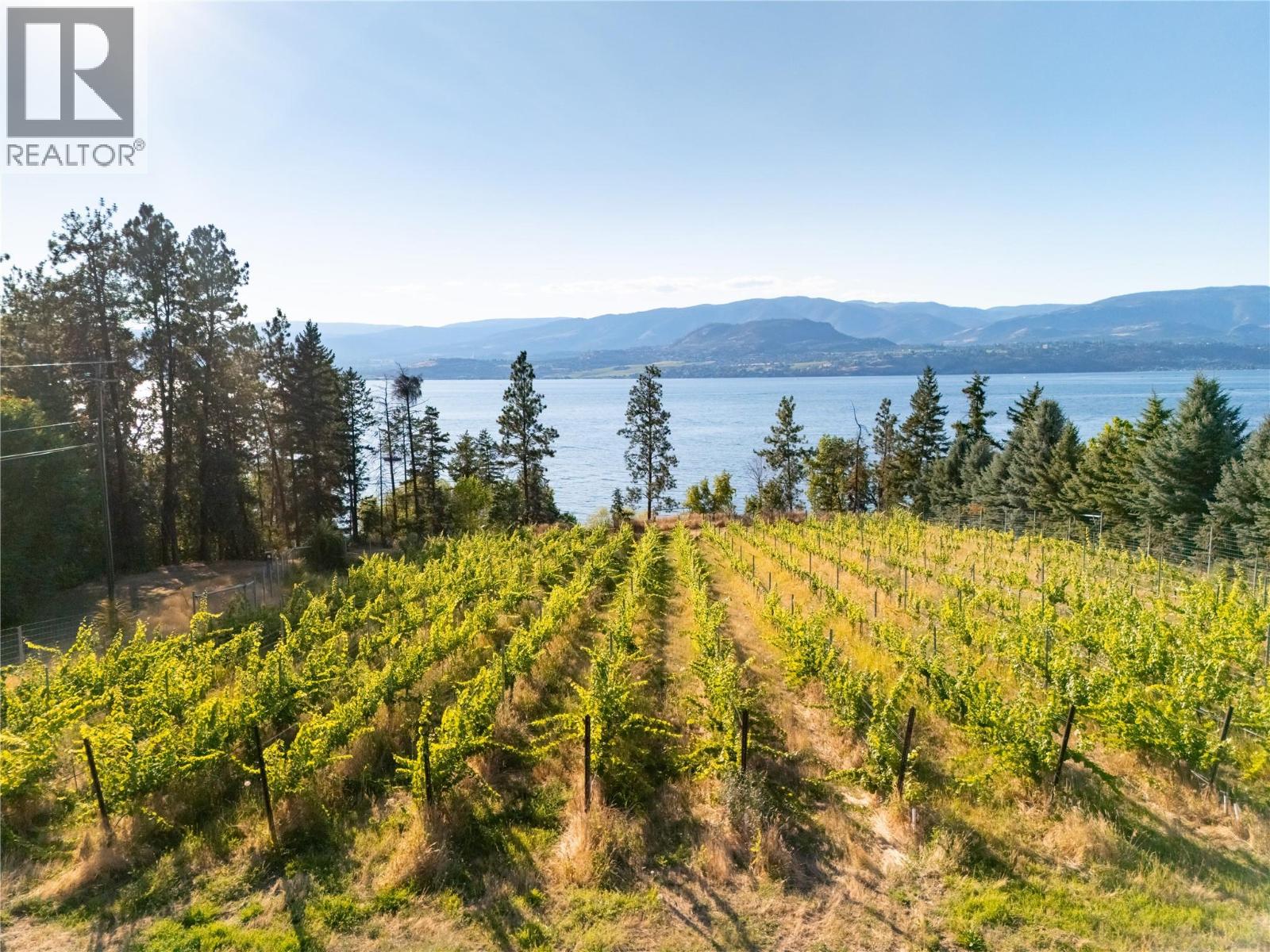  4840 Lakeshore Road, Kelowna