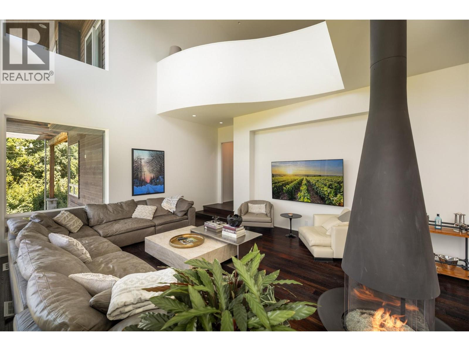  4840 Lakeshore Road, Kelowna