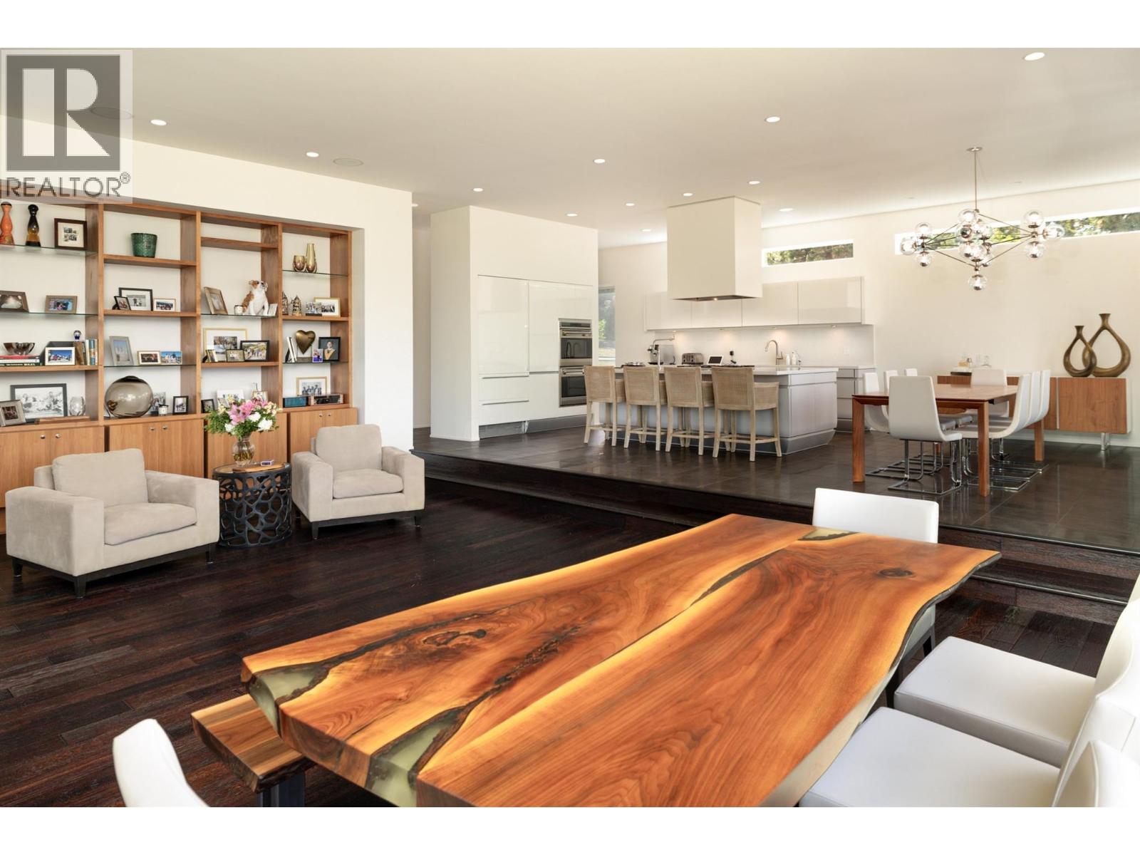  4840 Lakeshore Road, Kelowna