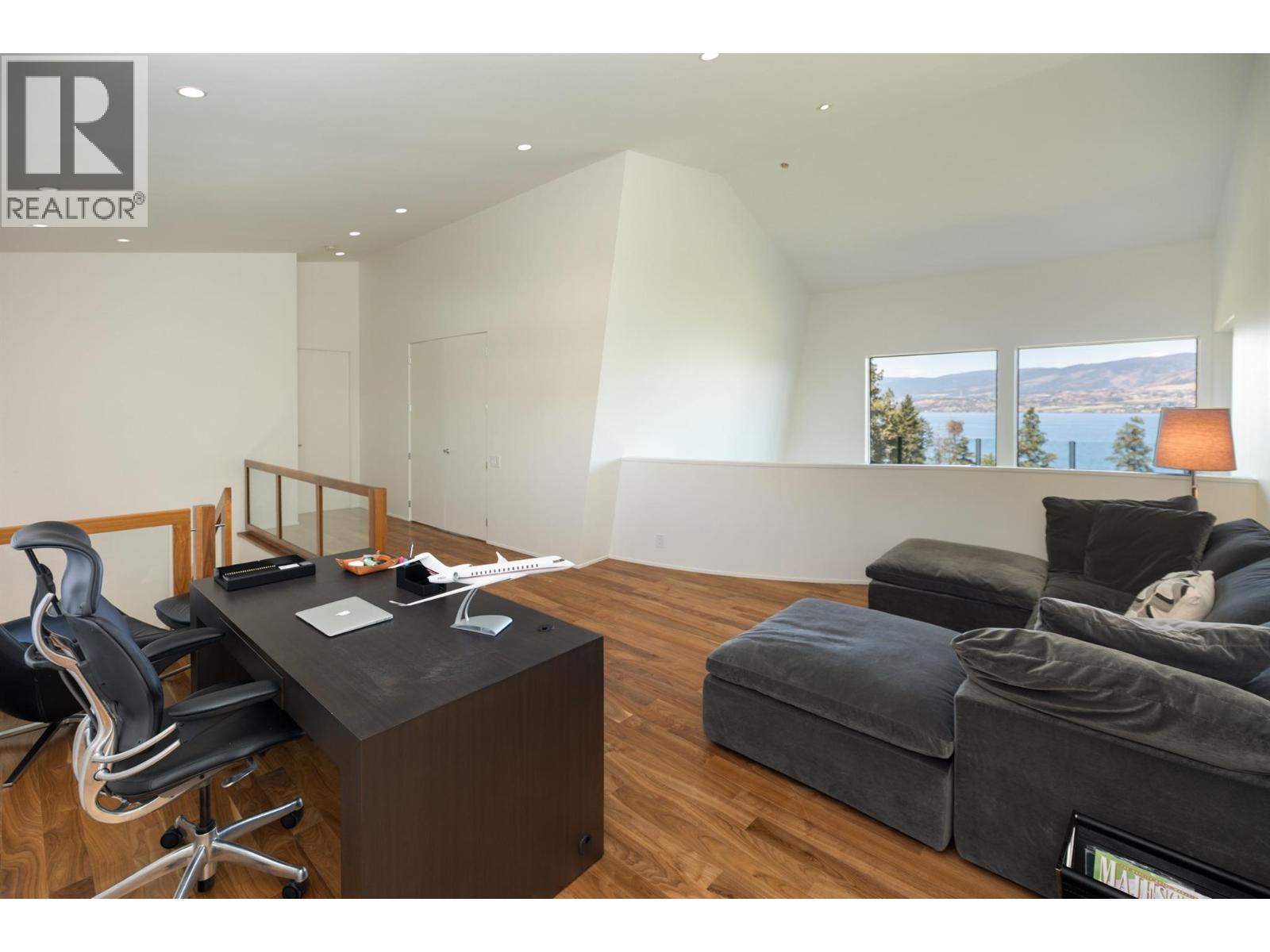4840 Lakeshore Road - 63