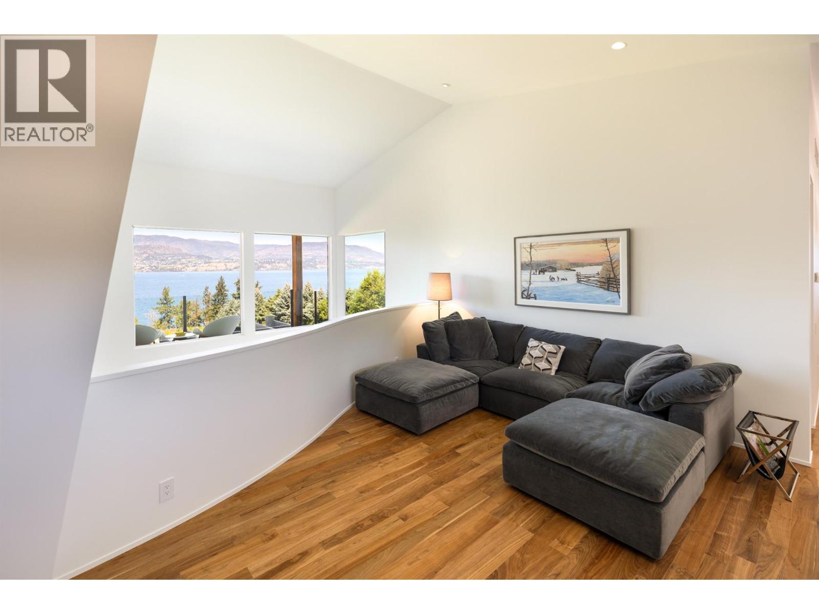 4840 Lakeshore Road - 65