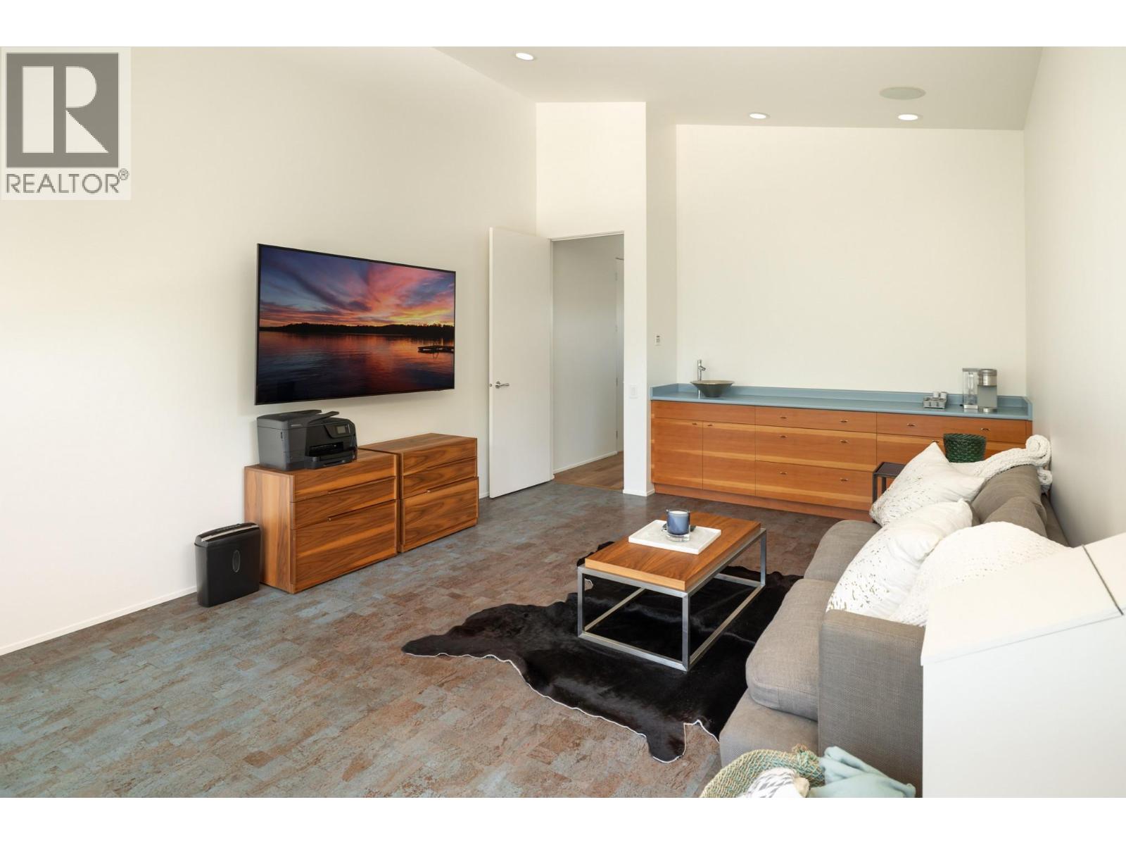 4840 Lakeshore Road - 67