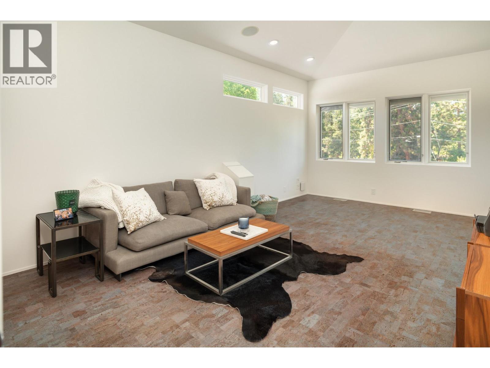  4840 Lakeshore Road, Kelowna