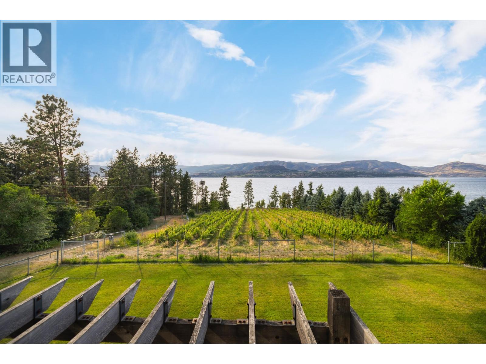  4840 Lakeshore Road, Kelowna