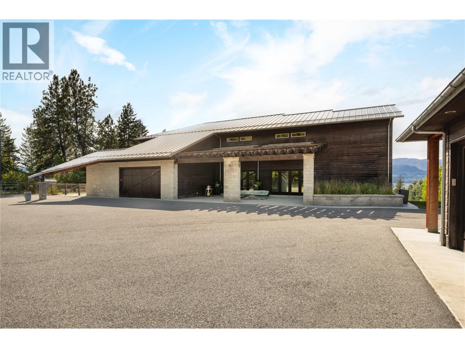  4840 Lakeshore Road, Kelowna