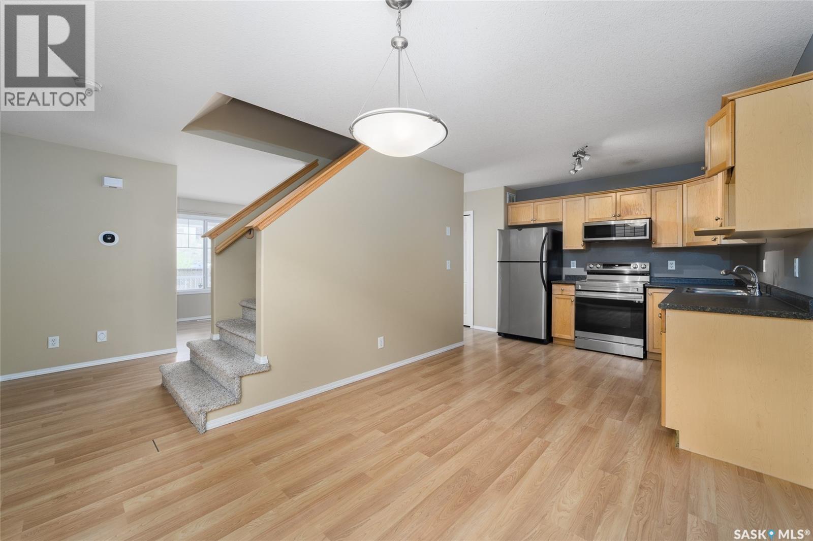 Photo 8 of 2231 Treetop Lane, Regina SK