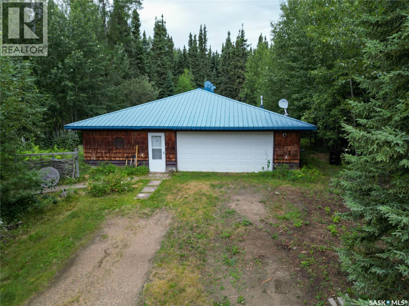 Photo 33 of 4 Parkland Road, Candle Lake SK