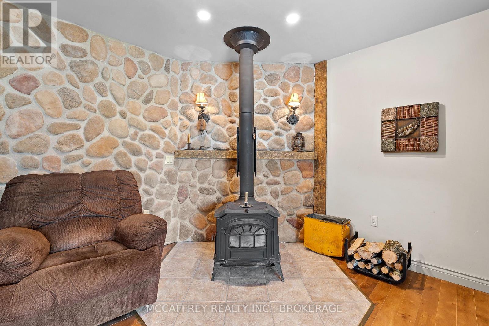 Photo 28 of 3289 Switzerville Road, Greater Napanee ON