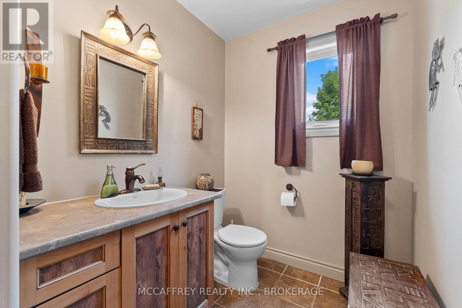 Photo 33 of 3289 Switzerville Road, Greater Napanee ON