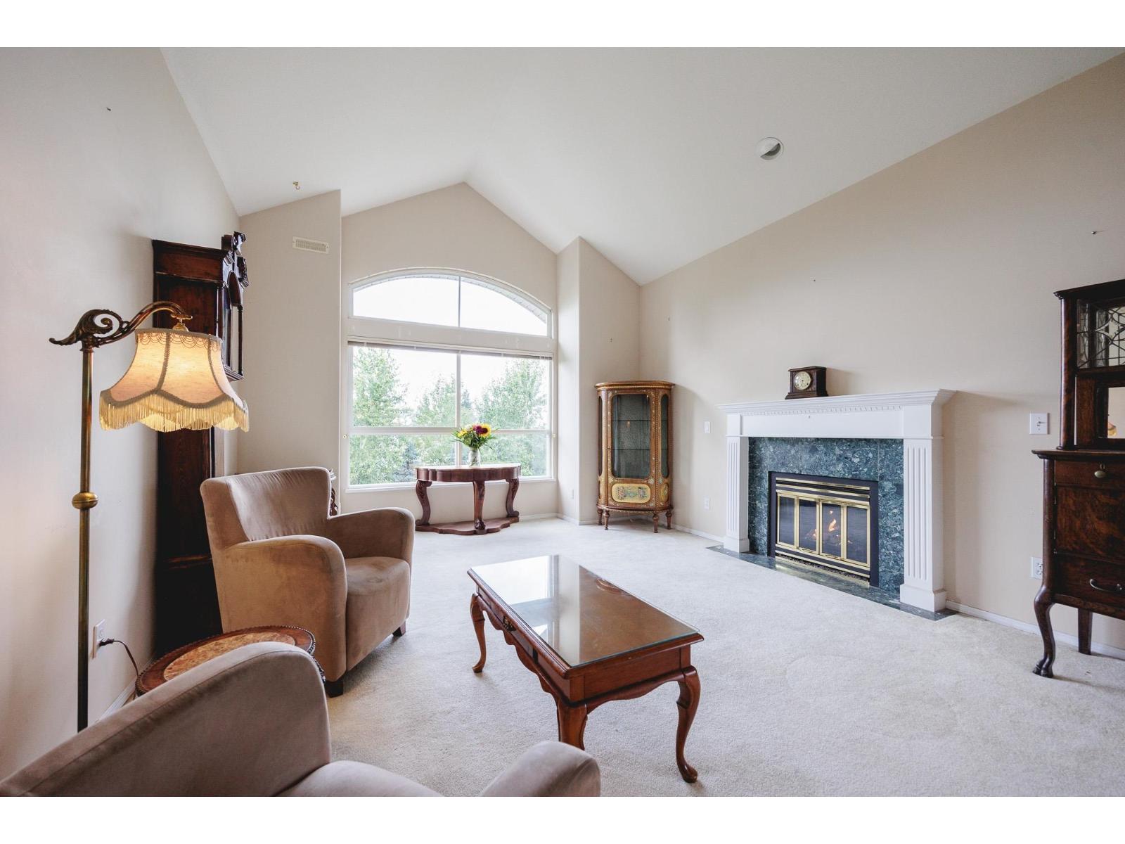 Photo 11 of 305 20381 96 Avenue, Langley BC