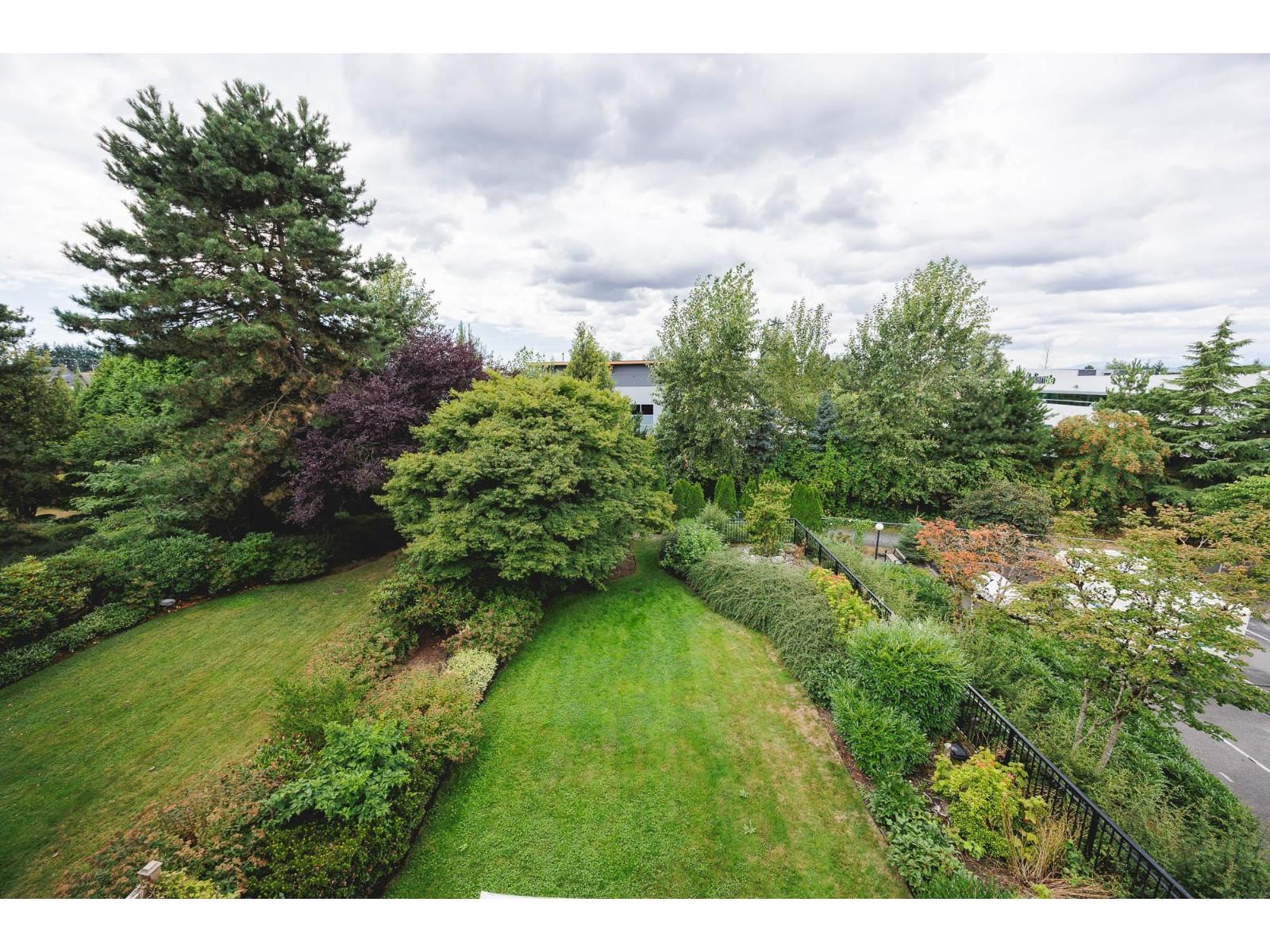 Photo 31 of 305 20381 96 Avenue, Langley BC