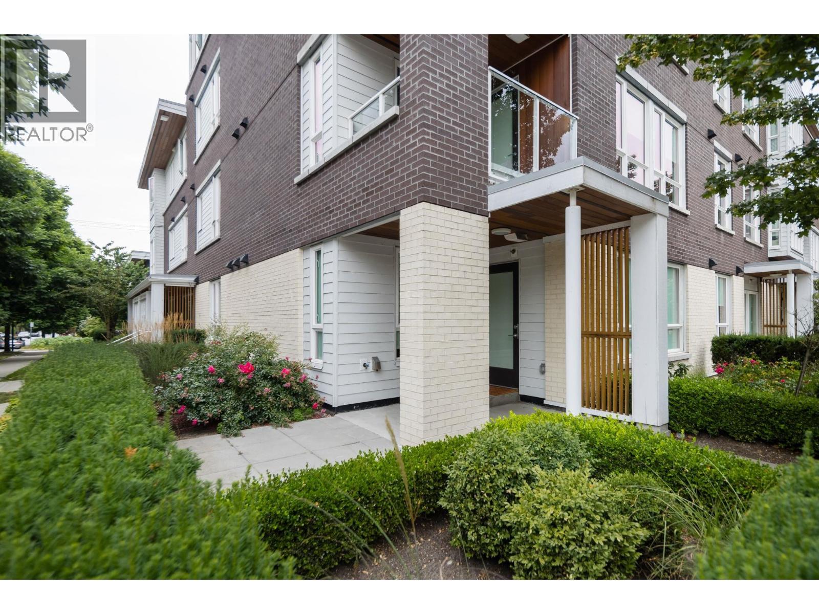 Photo 3 of 110 4080 Yukon Street, Vancouver BC