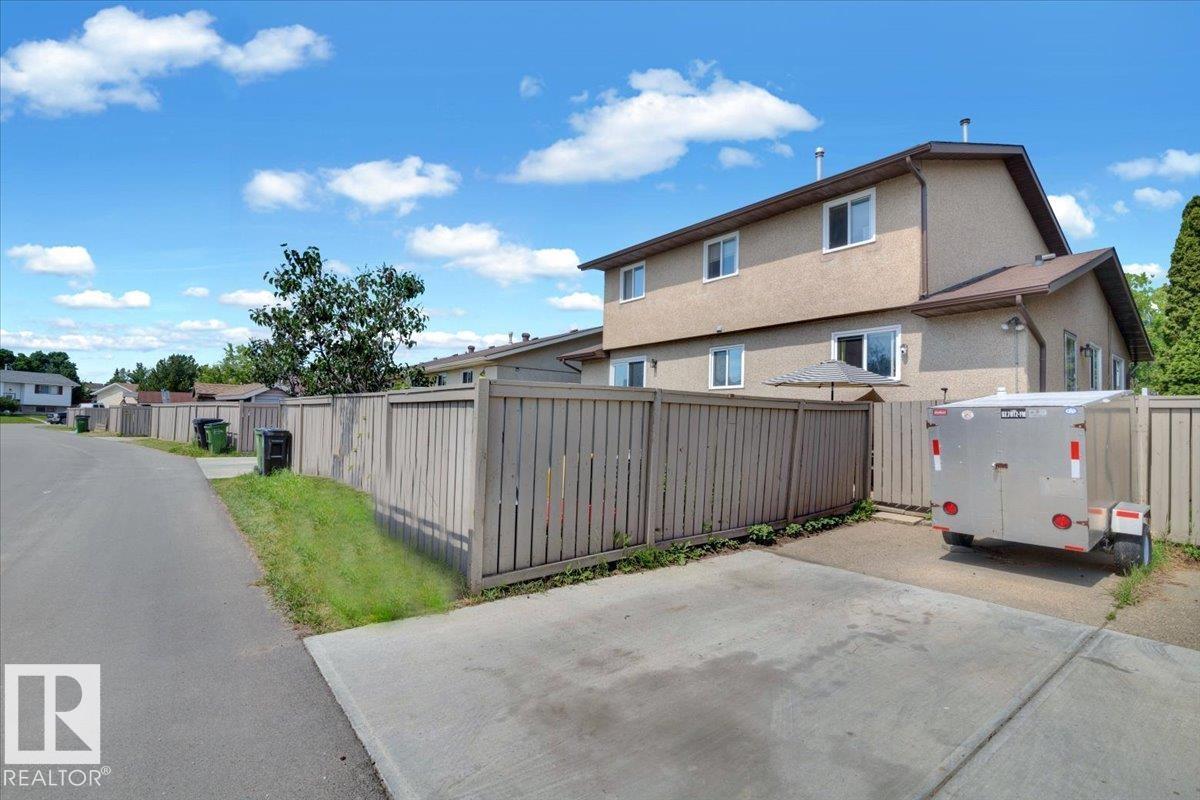 Photo 35 of 10027 173 Ave Nw, Edmonton AB