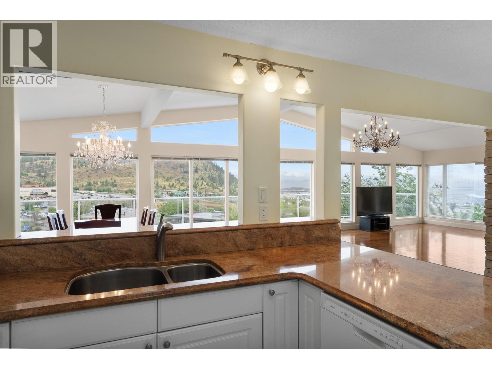 Photo 11 of 845 Gleneagles Drive, Kamloops BC