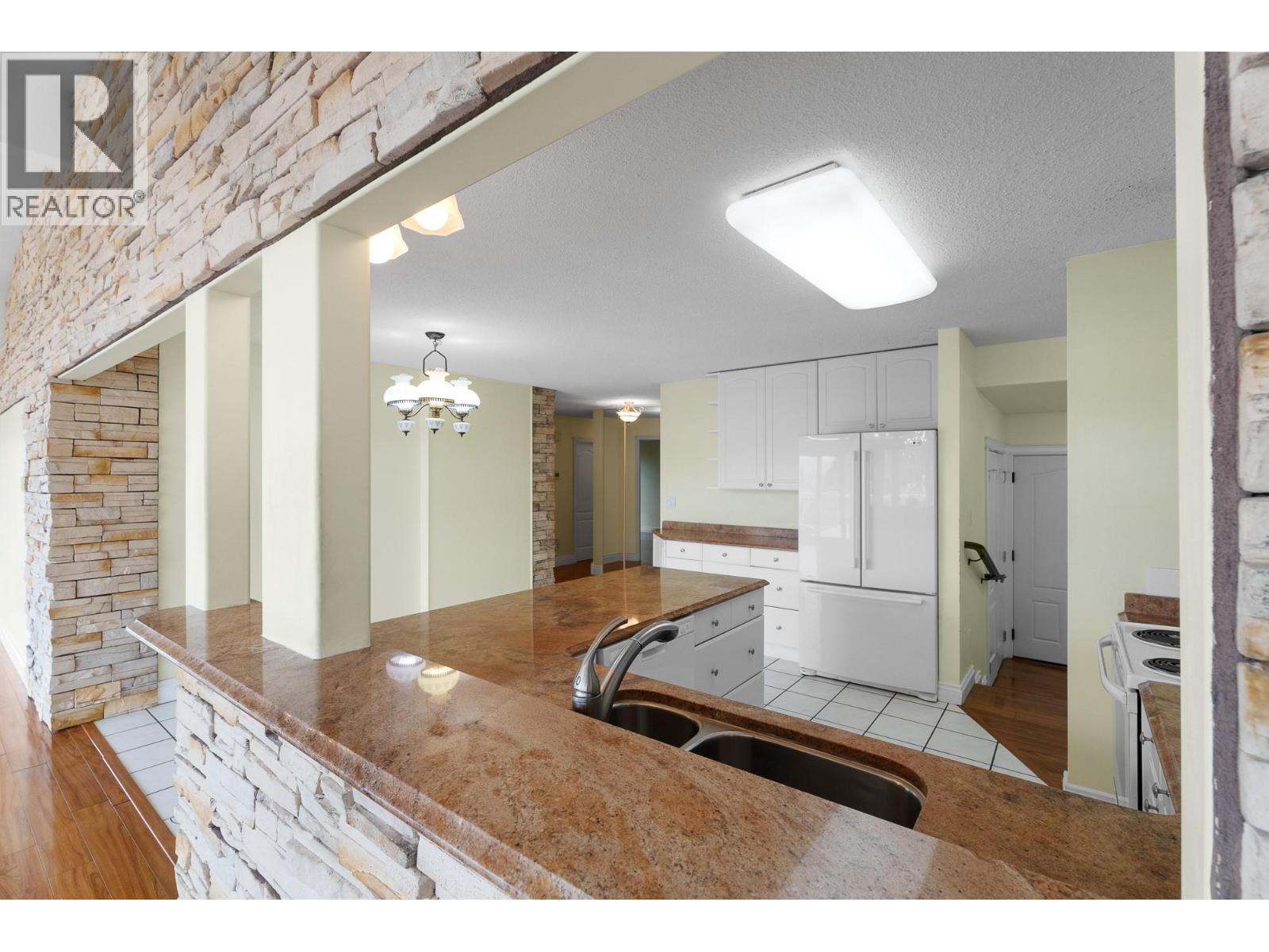 Photo 14 of 845 Gleneagles Drive, Kamloops BC