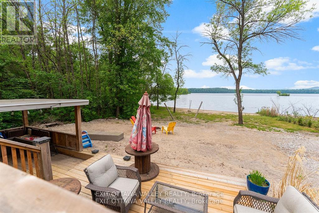 Photo 4 of 303 Gervais Road, Whitewater Region ON