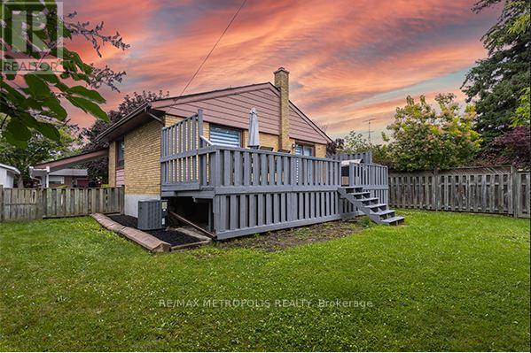 Photo 19 of 5 Jubilee Crescent, Toronto ON