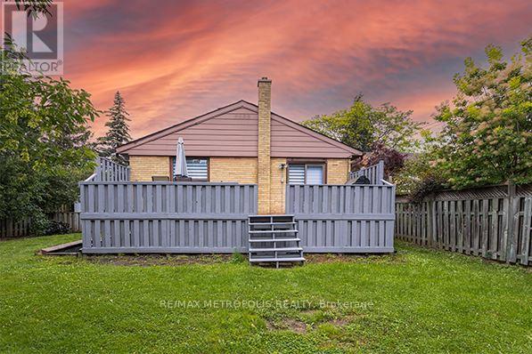 Photo 22 of 5 Jubilee Crescent, Toronto ON