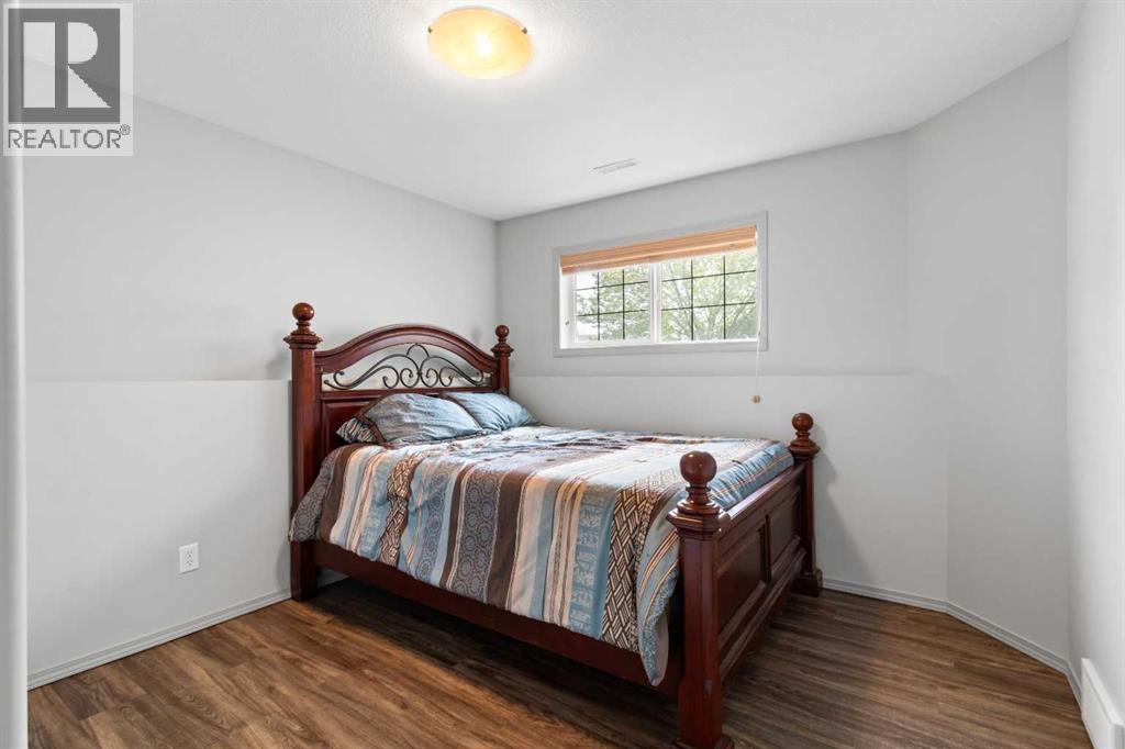 Photo 23 of 57 Pine Crescent, Blackfalds AB