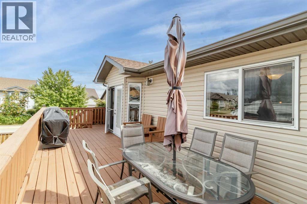 Photo 26 of 57 Pine Crescent, Blackfalds AB
