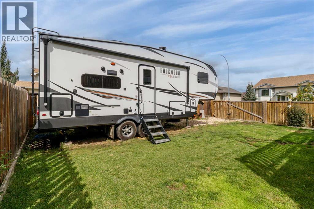 Photo 29 of 57 Pine Crescent, Blackfalds AB