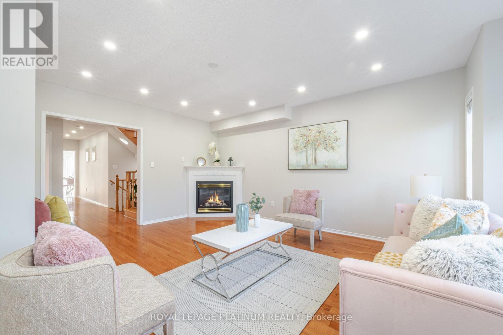 Photo 6 of 63 Culture Crescent, Brampton ON