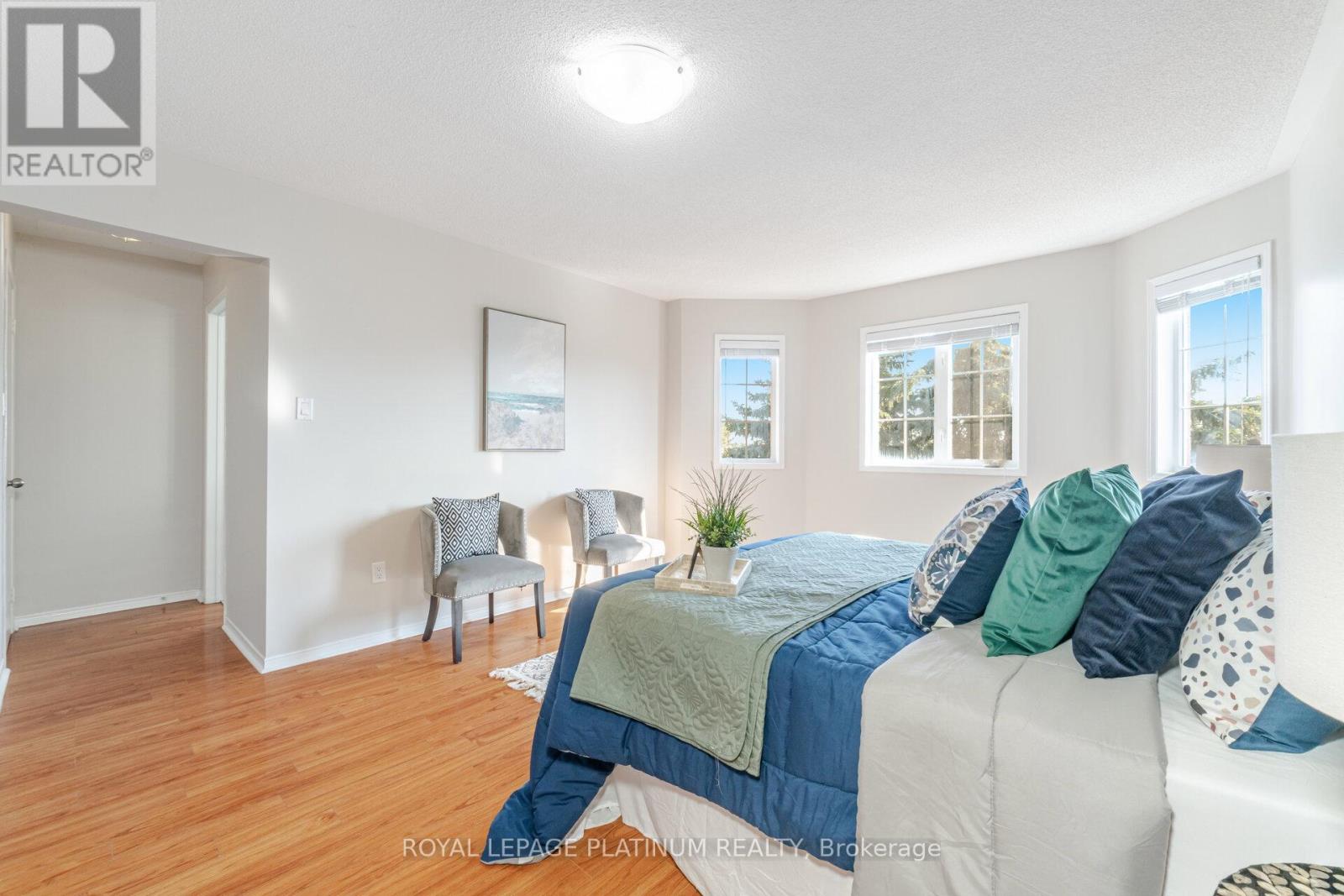 Photo 16 of 63 Culture Crescent, Brampton ON