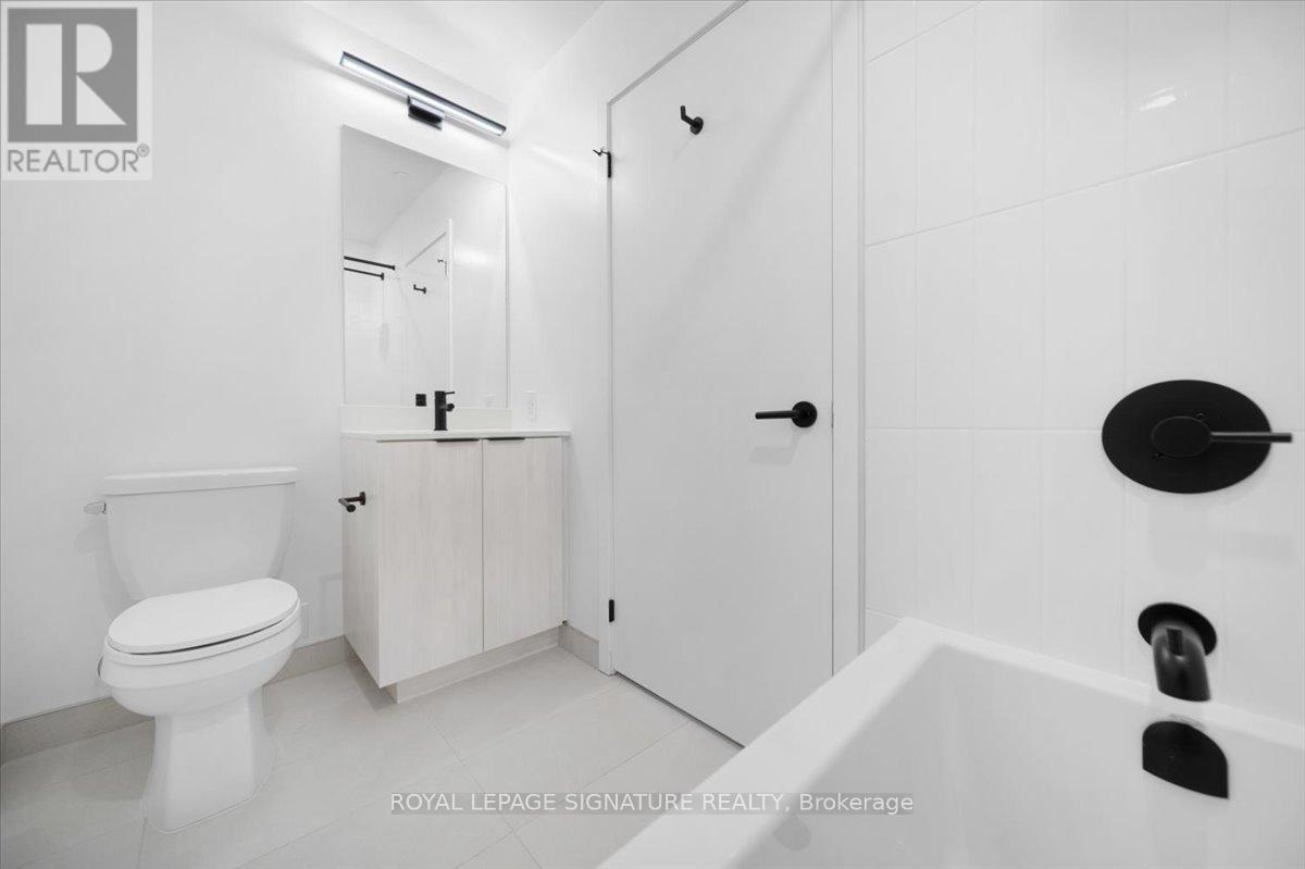 Photo 1 of 1111 2495 Eglinton Avenue W, Mississauga ON