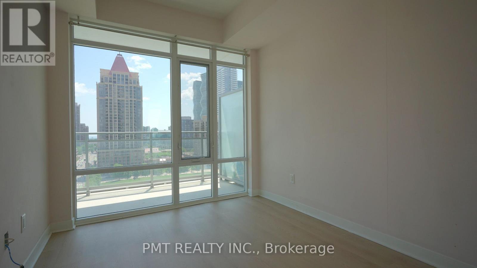 Photo 11 of 1102 365 Prince Of Wales Drive, Mississauga ON