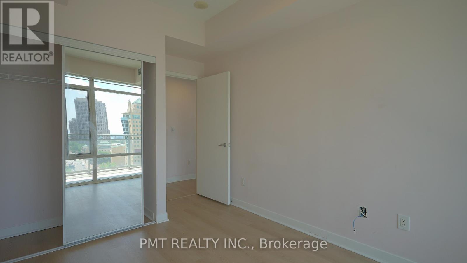 Photo 12 of 1102 365 Prince Of Wales Drive, Mississauga ON