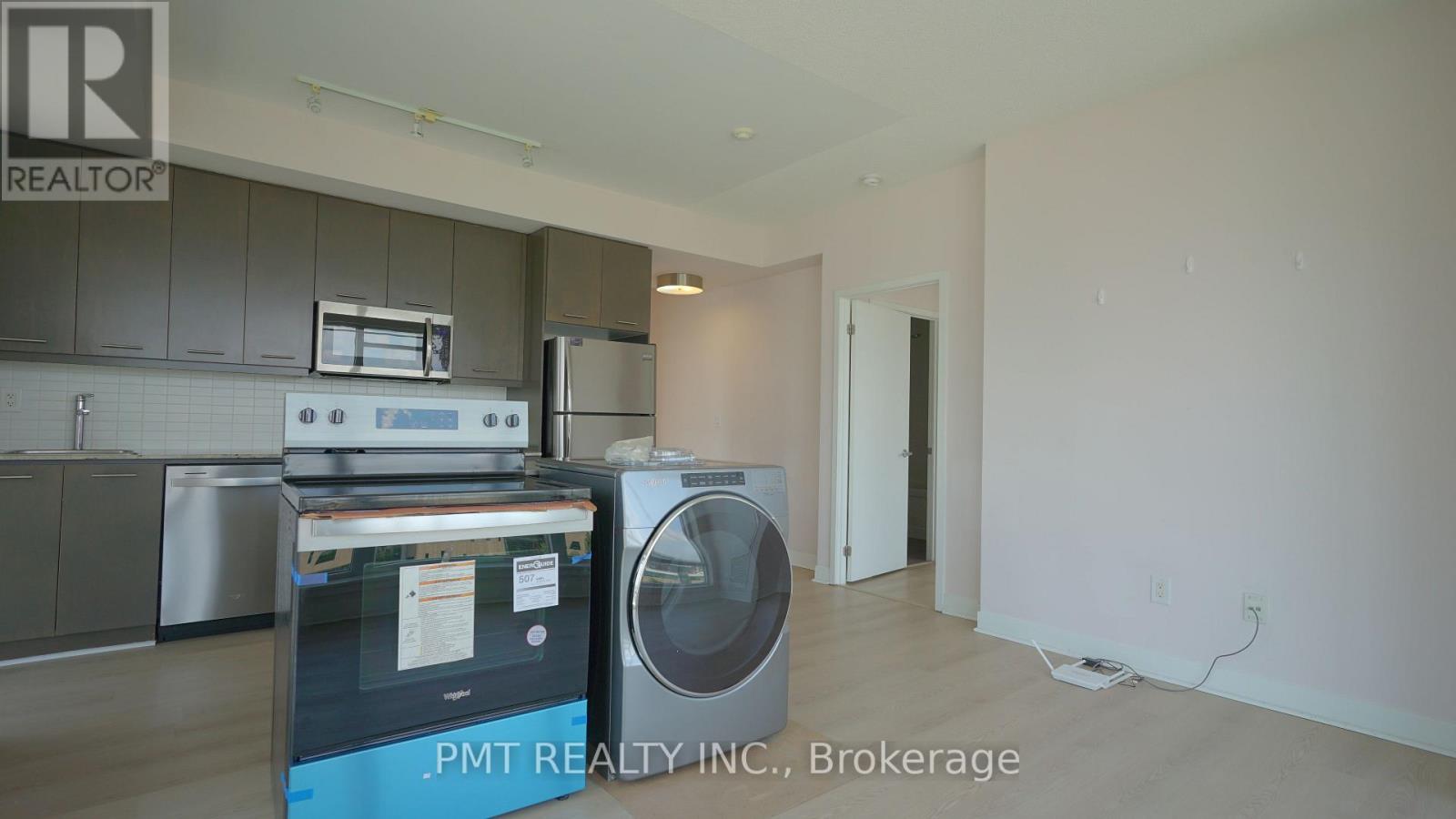 Photo 4 of 1102 365 Prince Of Wales Drive, Mississauga ON