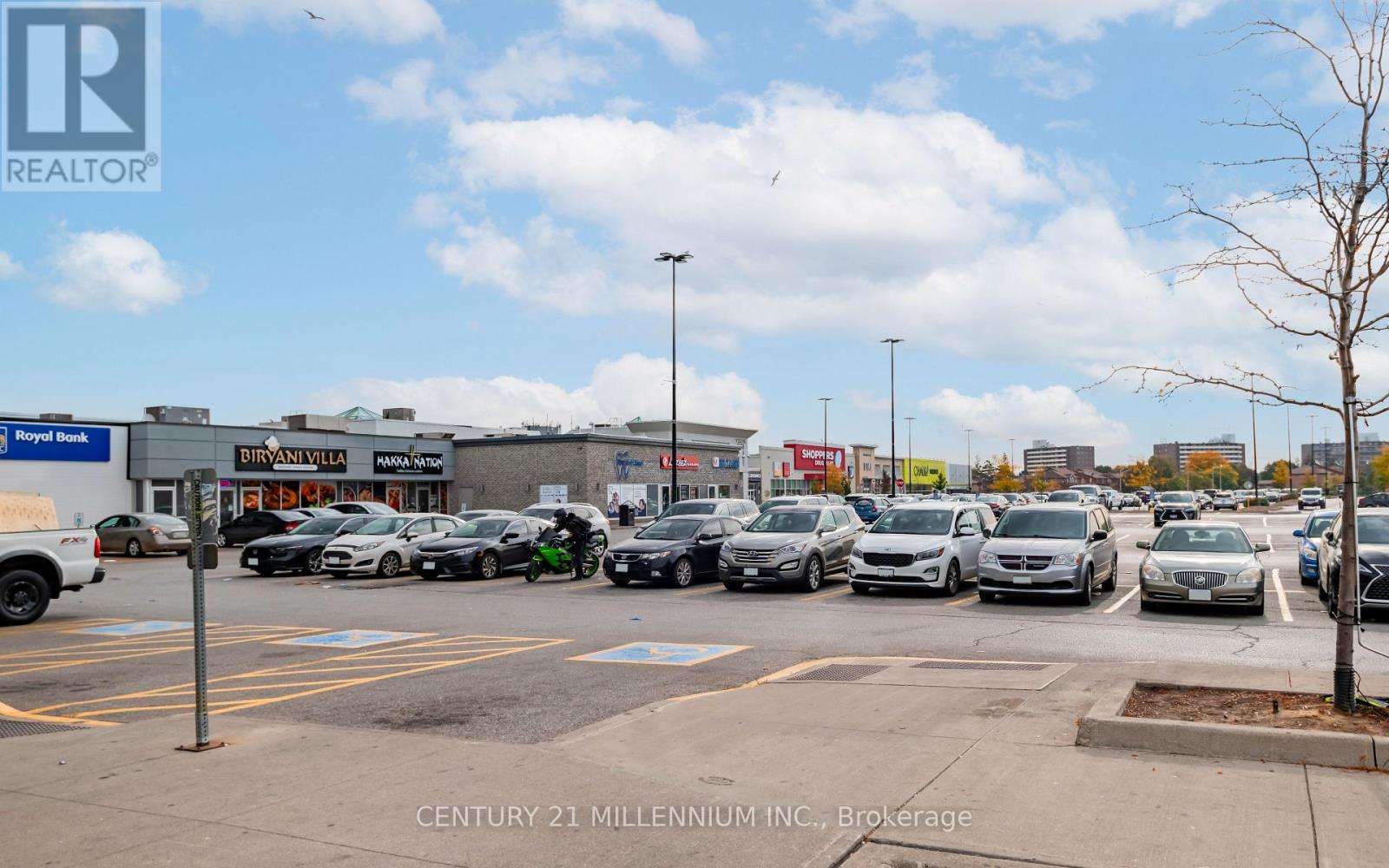 Photo 5 of 2 B 01 7215 Goreway Drive, Mississauga ON