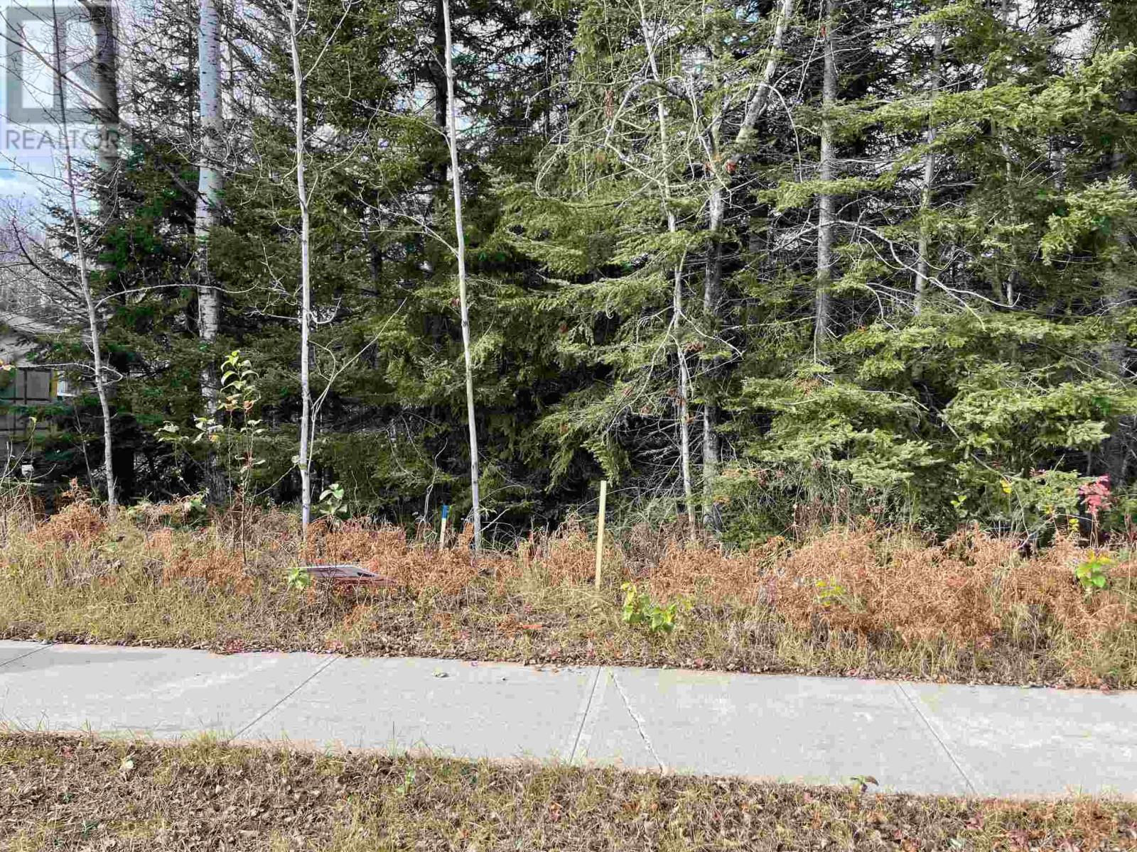 Photo 1 of 837 Hodder Ave, Thunder Bay ON