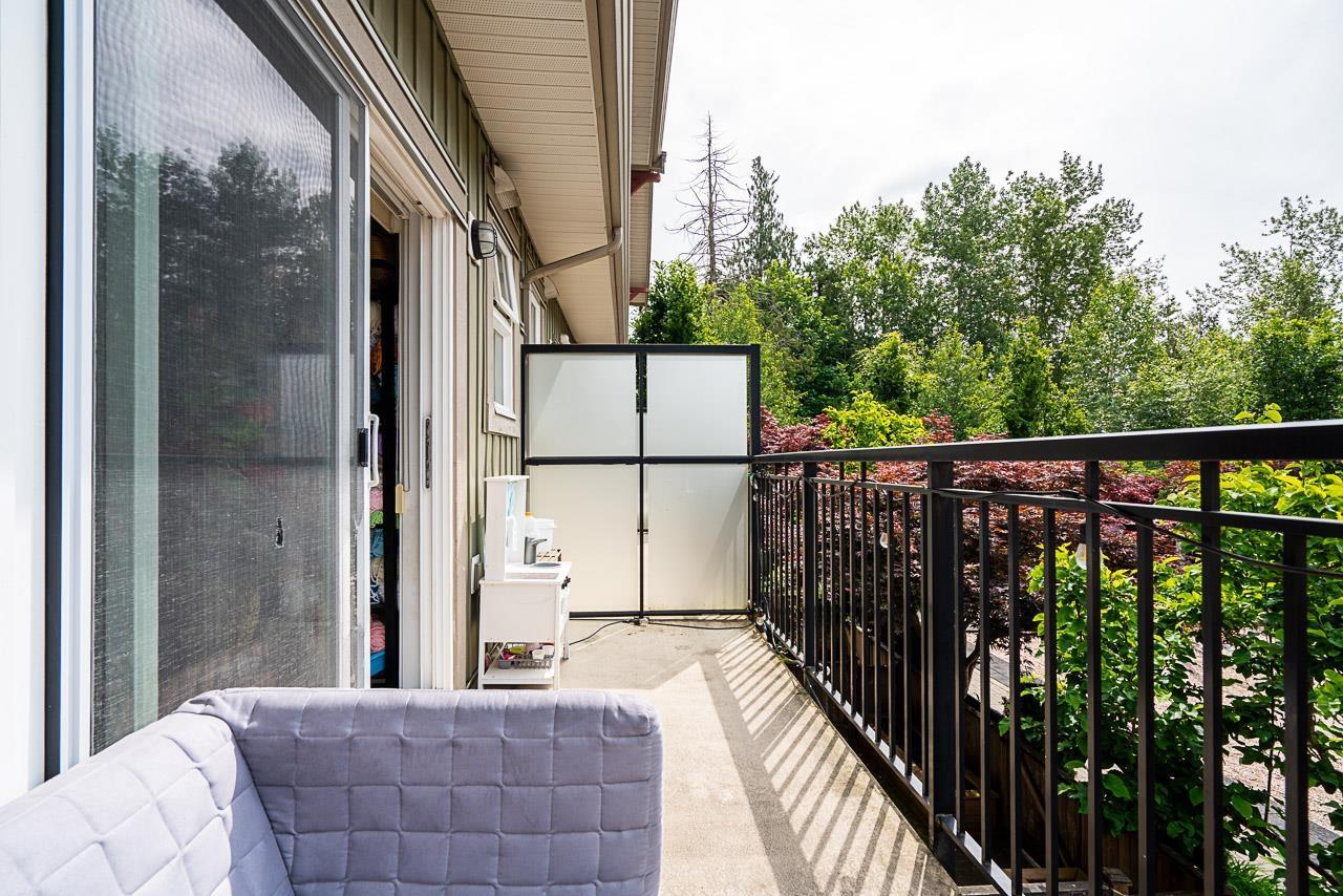 Photo 18 of 30 20967 76 Avenue, Langley BC