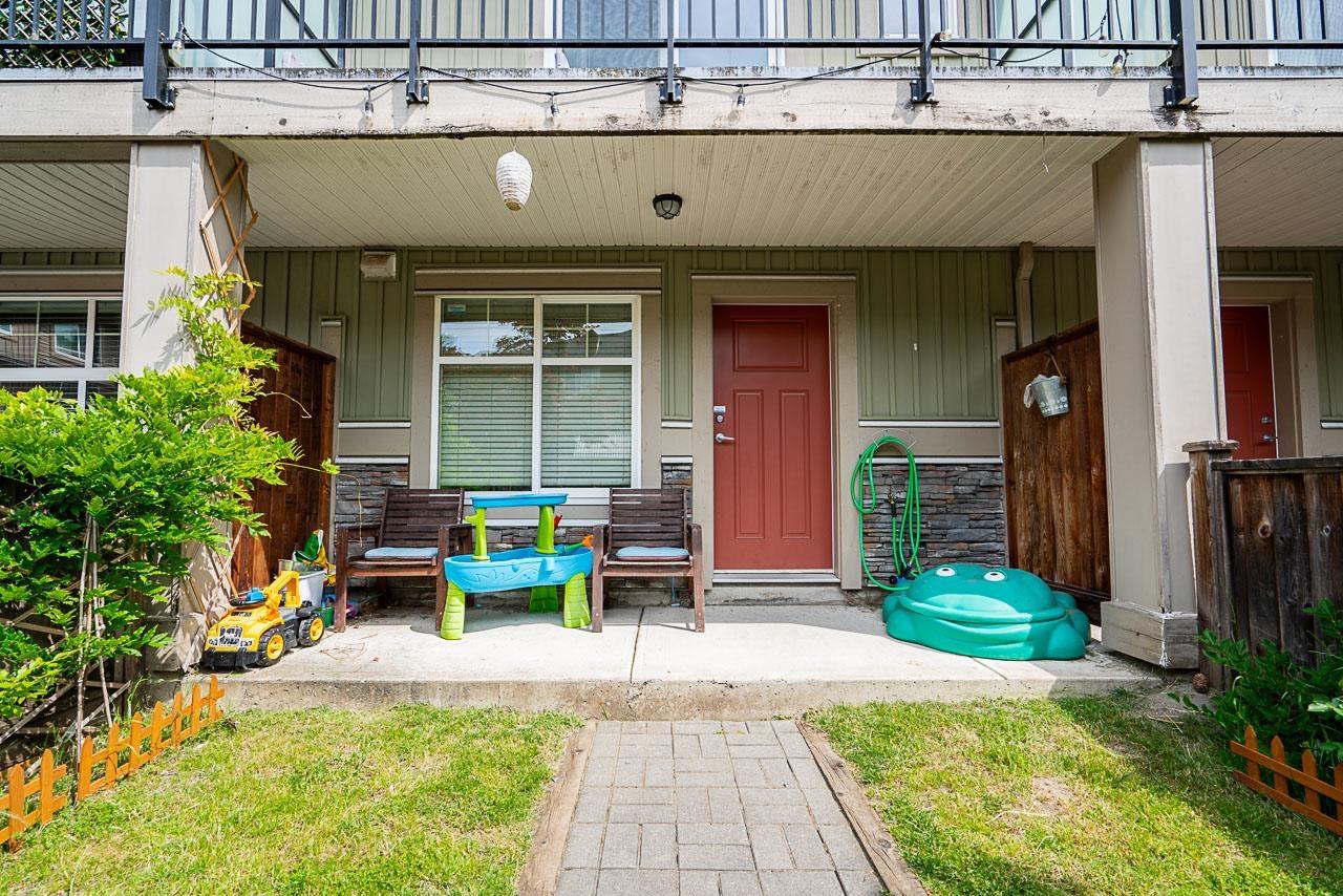 Photo 29 of 30 20967 76 Avenue, Langley BC