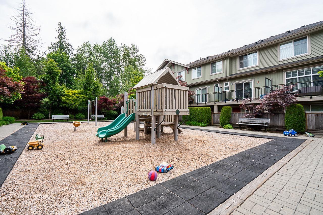 Photo 31 of 30 20967 76 Avenue, Langley BC