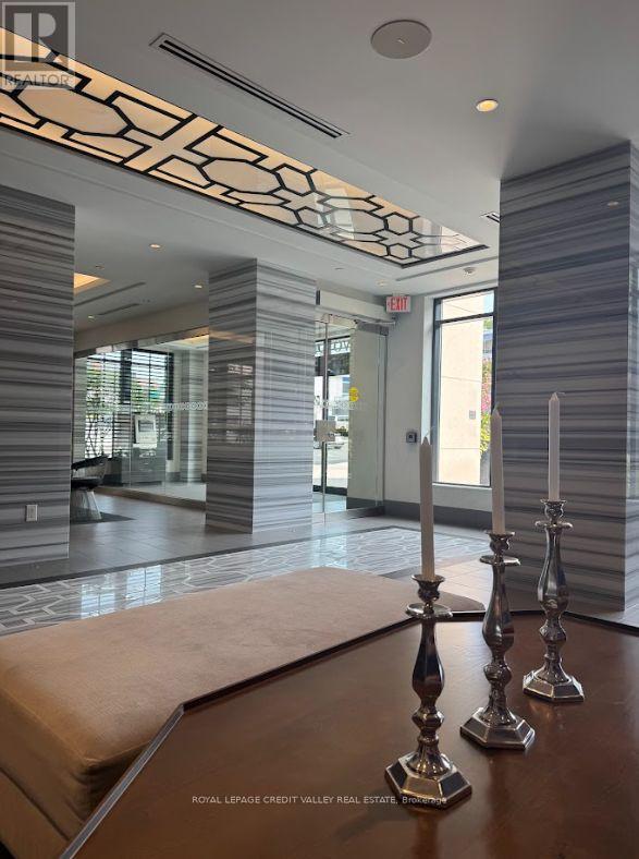 Photo 11 of 627 2 Old Mill Drive, Toronto ON