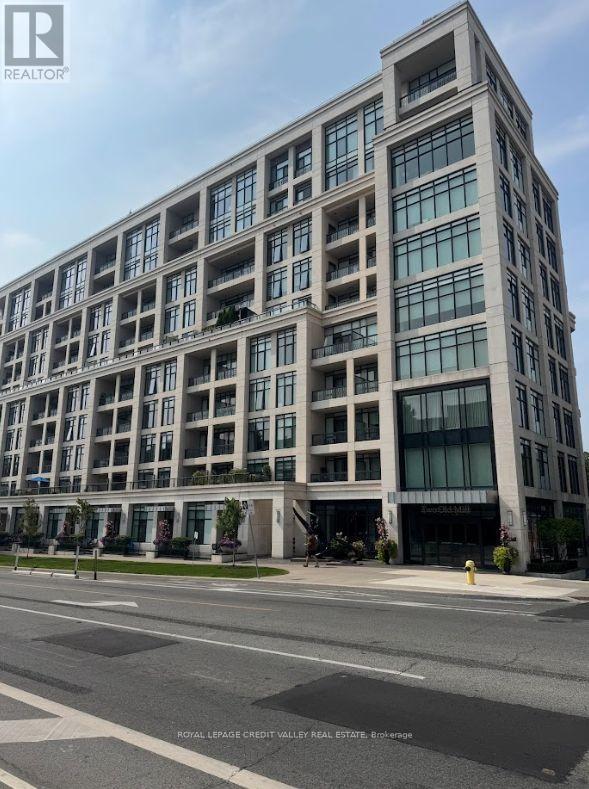 Photo 2 of 627 2 Old Mill Drive, Toronto ON