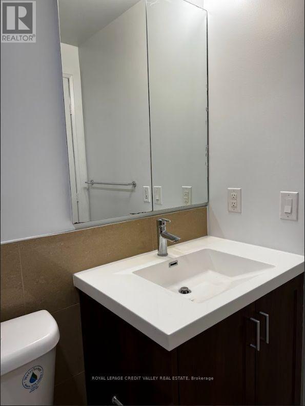 Photo 29 of 627 2 Old Mill Drive, Toronto ON