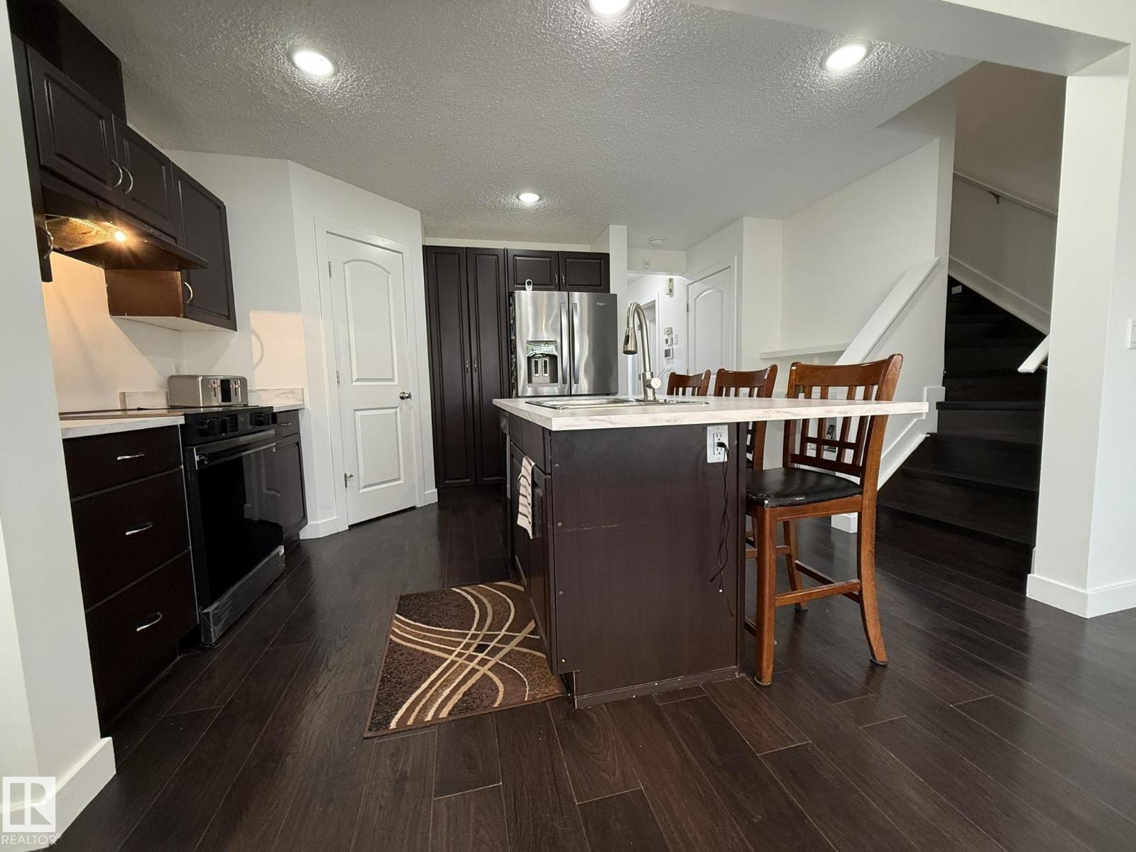 Photo 7 of 13 14208 36 St Nw, Edmonton AB