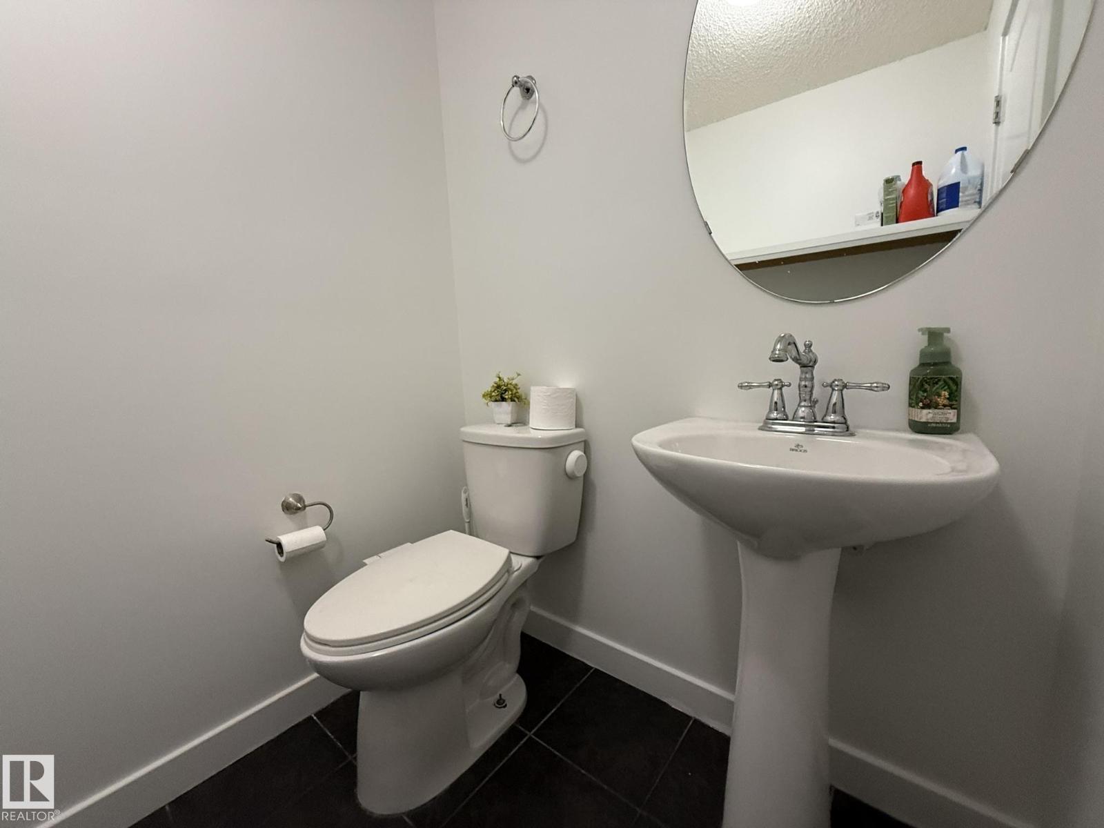 Photo 11 of 13 14208 36 St Nw, Edmonton AB