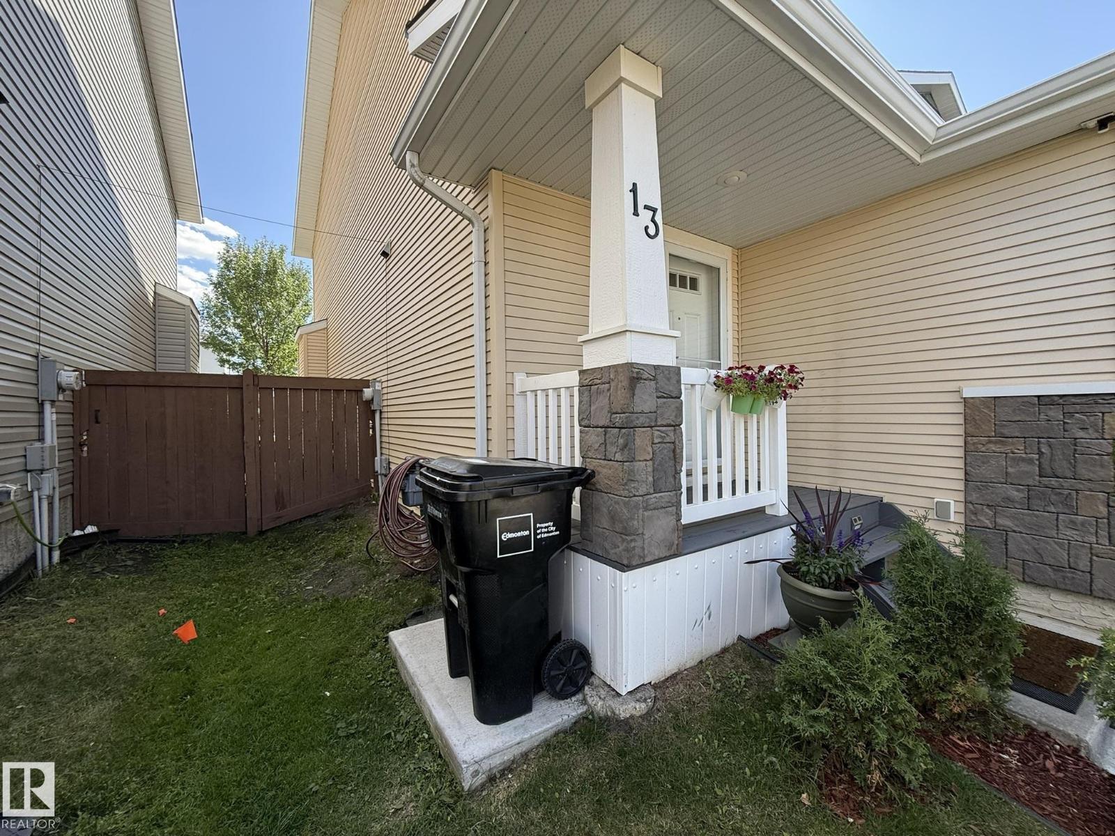 Photo 31 of 13 14208 36 St Nw, Edmonton AB