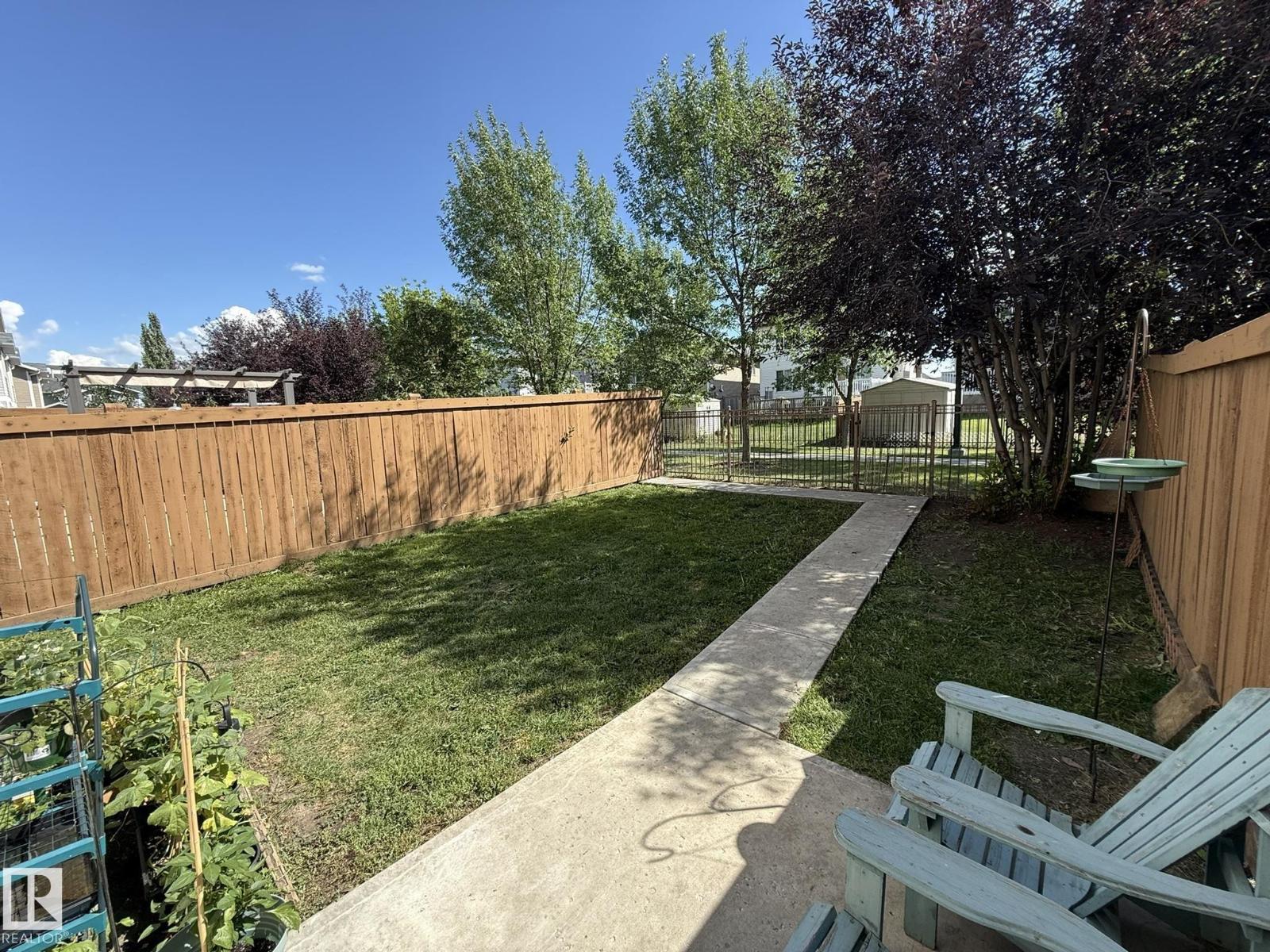 Photo 33 of 13 14208 36 St Nw, Edmonton AB