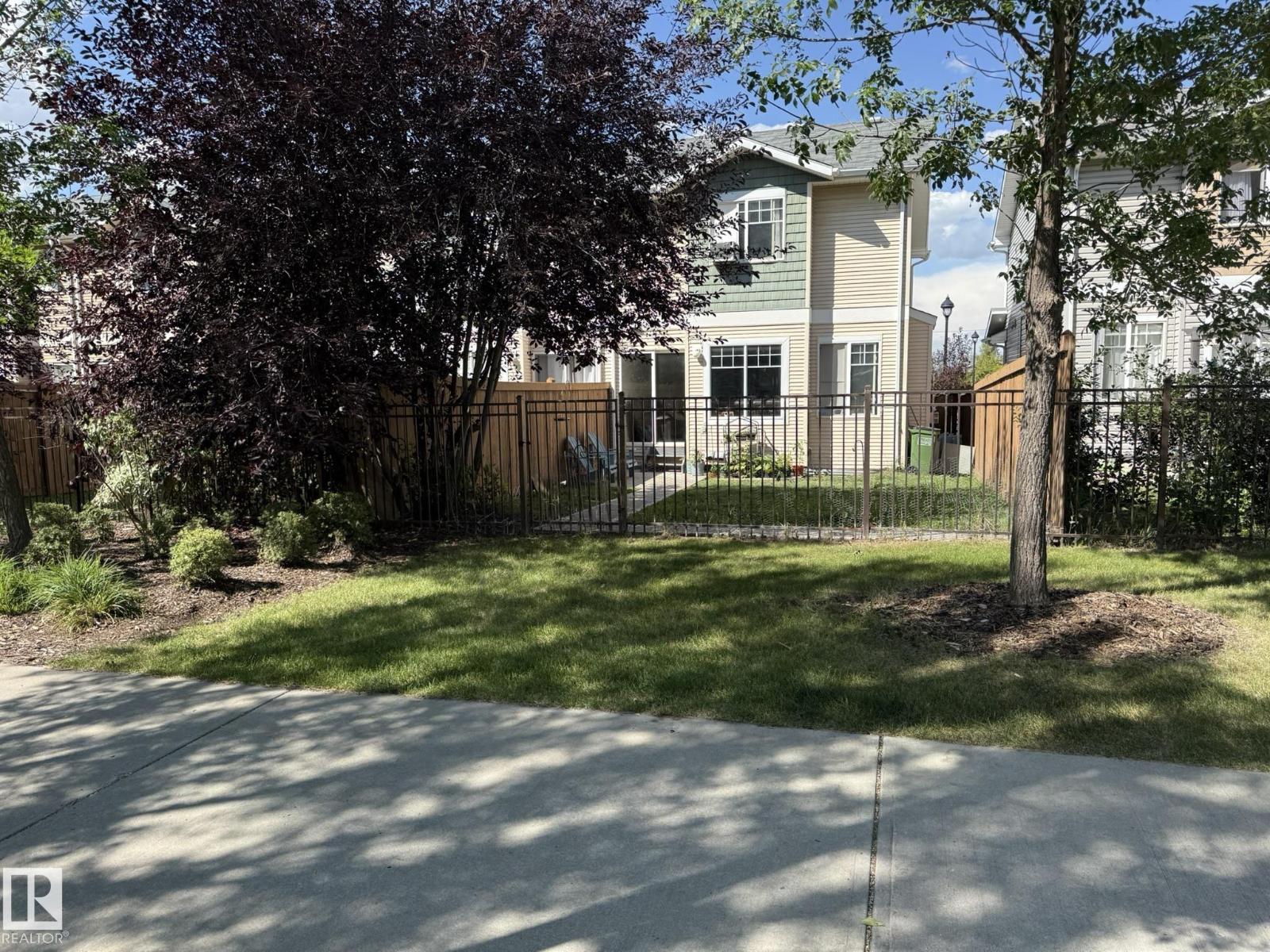 Photo 38 of 13 14208 36 St Nw, Edmonton AB