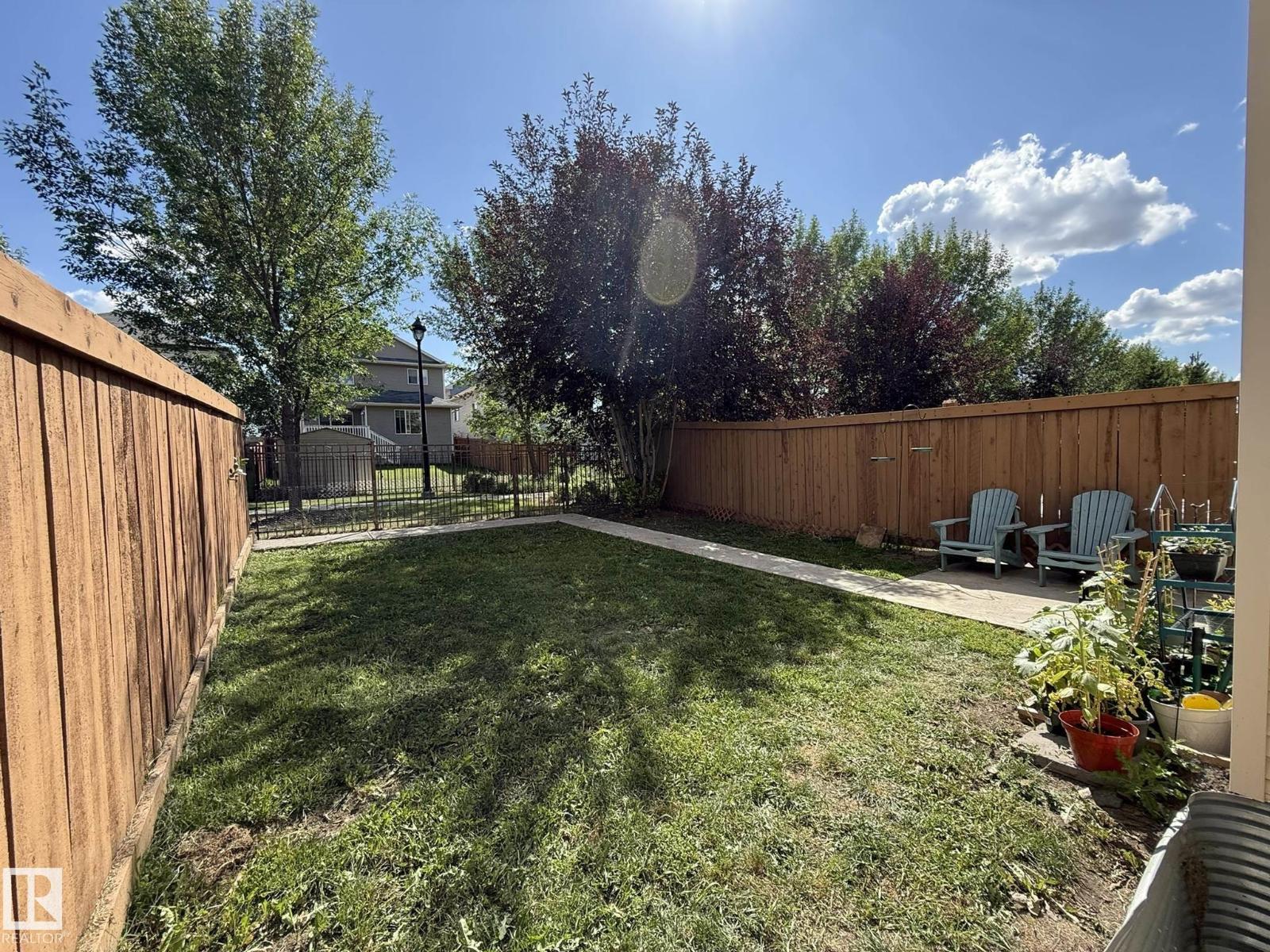 Photo 32 of 13 14208 36 St Nw, Edmonton AB