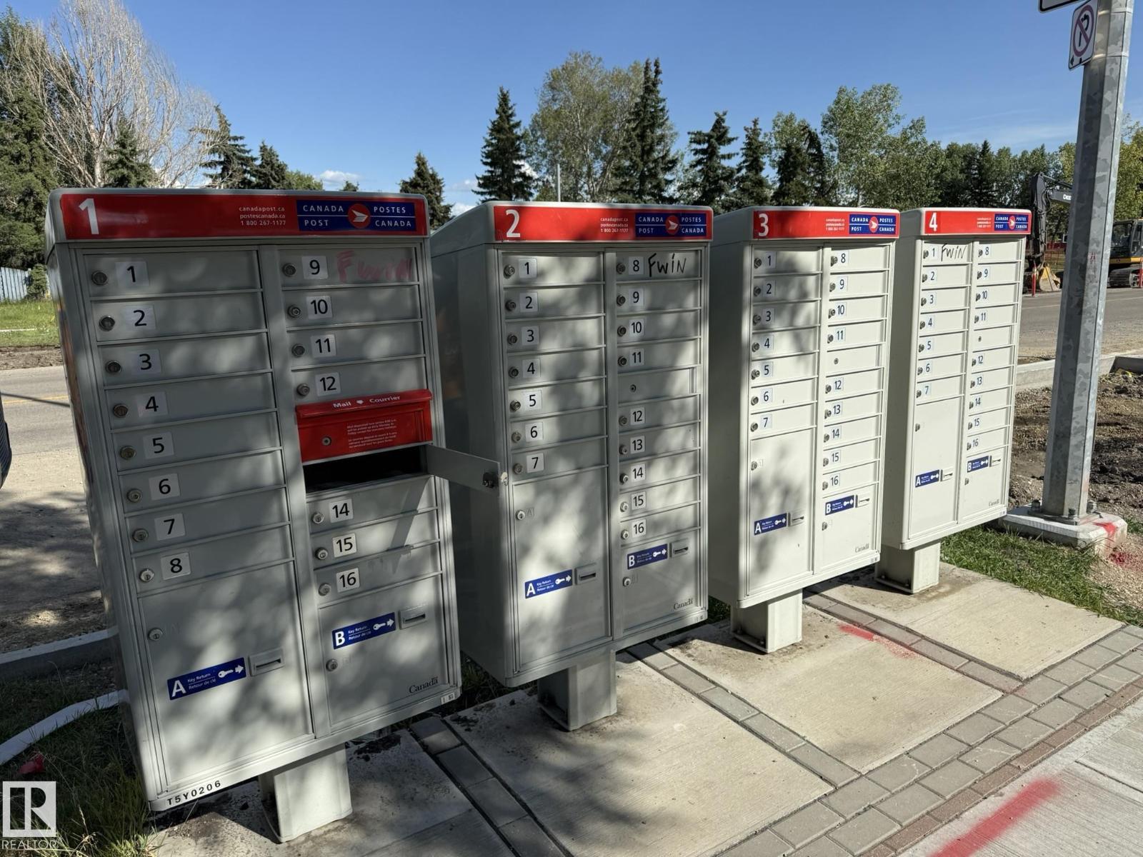 Photo 46 of 13 14208 36 St Nw, Edmonton AB