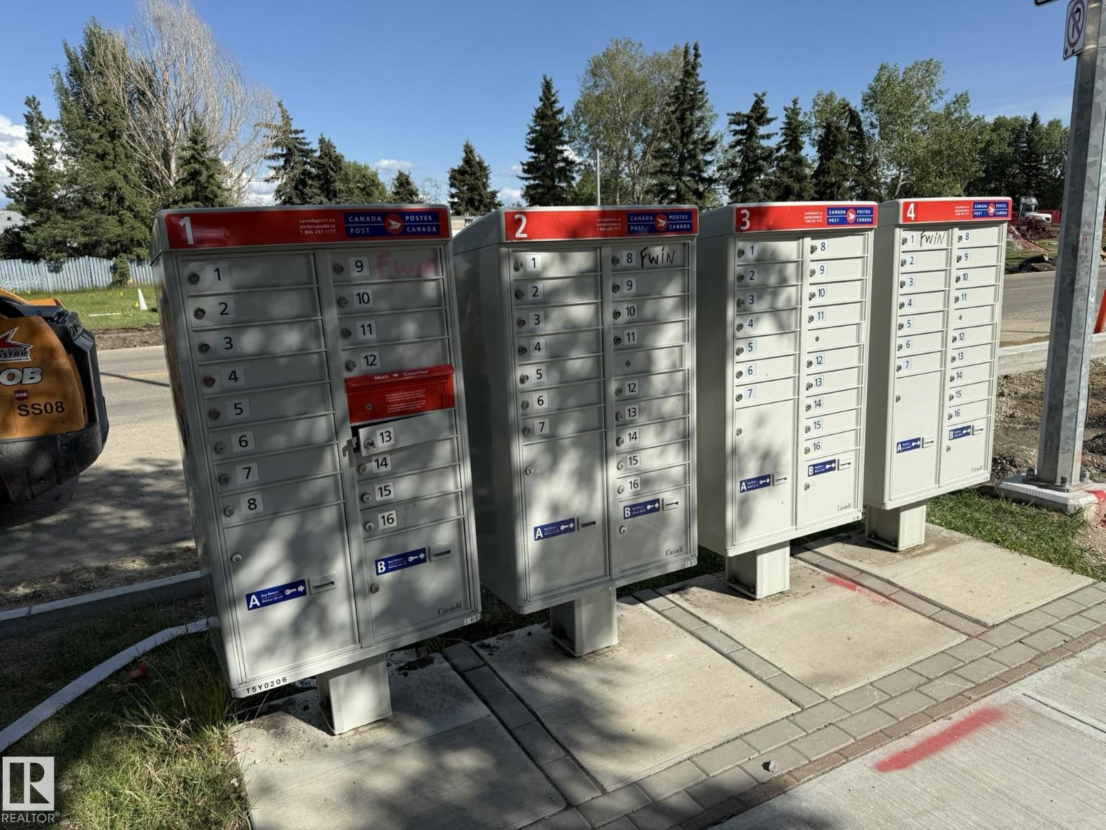 Photo 45 of 13 14208 36 St Nw, Edmonton AB