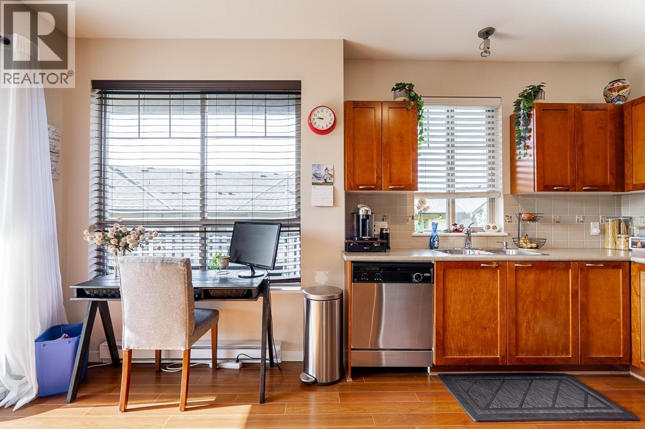 Photo 14 of 308 2969 Whisper Way, Coquitlam BC